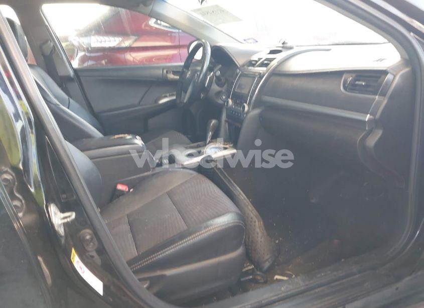 Photo 5 of 2014 Toyota Camry SE (VIN 4T1BF1FK2EU408453)