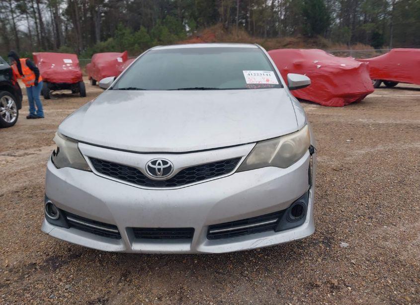 Photo 12 of 2014 Toyota Camry SE (VIN 4T1BF1FK2EU422417)