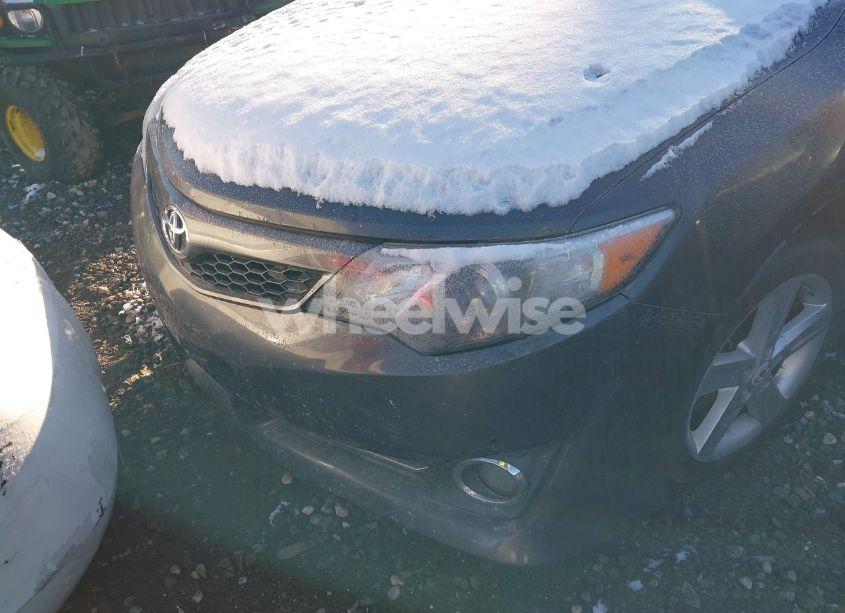 Photo 11 of 2014 Toyota Camry SE (VIN 4T1BF1FK2EU430775)