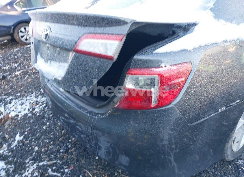 Photo 15 of 2014 Toyota Camry SE (VIN 4T1BF1FK2EU430775)