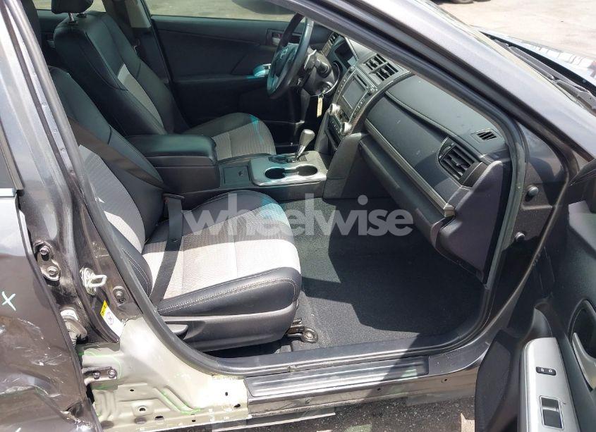 Photo 5 of 2014 Toyota Camry SE (VIN 4T1BF1FK2EU446488)