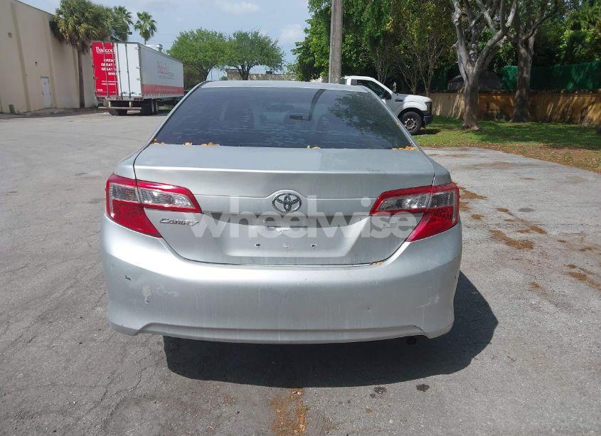 Photo 16 of 2014 Toyota Camry L/SE/LE/XLE (VIN 4T1BF1FK2EU451187)