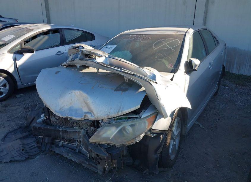 Photo 12 of 2014 Toyota Camry SE (VIN 4T1BF1FK2EU451500)