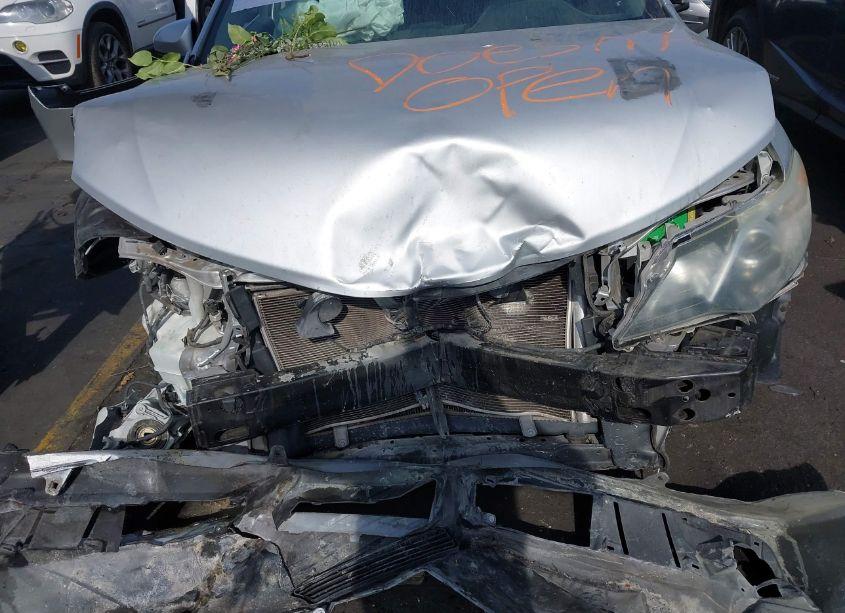 Photo 6 of 2014 Toyota Camry SE (VIN 4T1BF1FK2EU451500)