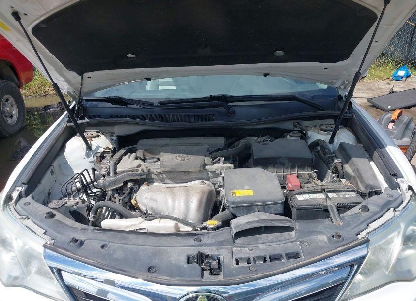 Photo 10 of 2014 Toyota Camry XLE (VIN 4T1BF1FK2EU457975)