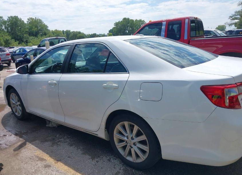 Photo 14 of 2014 Toyota Camry XLE (VIN 4T1BF1FK2EU457975)