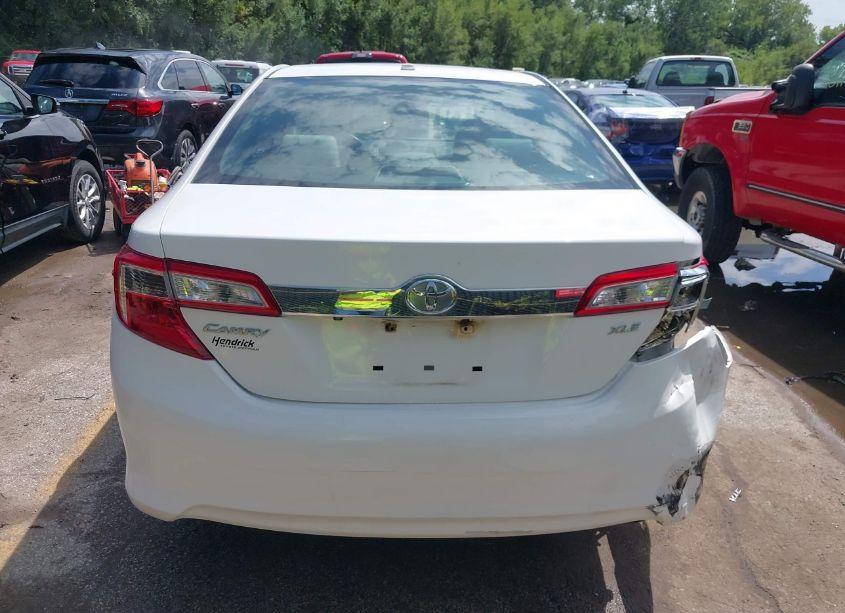 Photo 16 of 2014 Toyota Camry XLE (VIN 4T1BF1FK2EU457975)