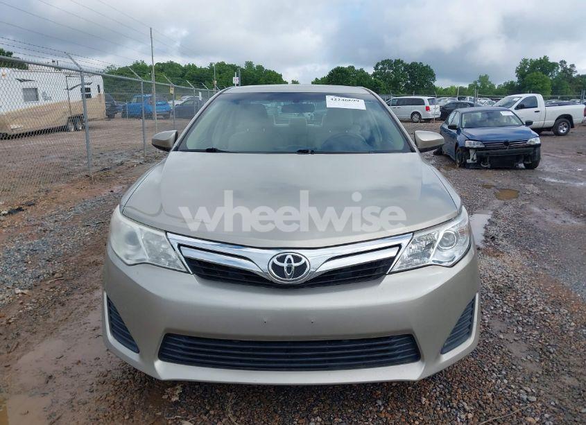 Photo 12 of 2014 Toyota Camry LE (VIN 4T1BF1FK2EU461086)