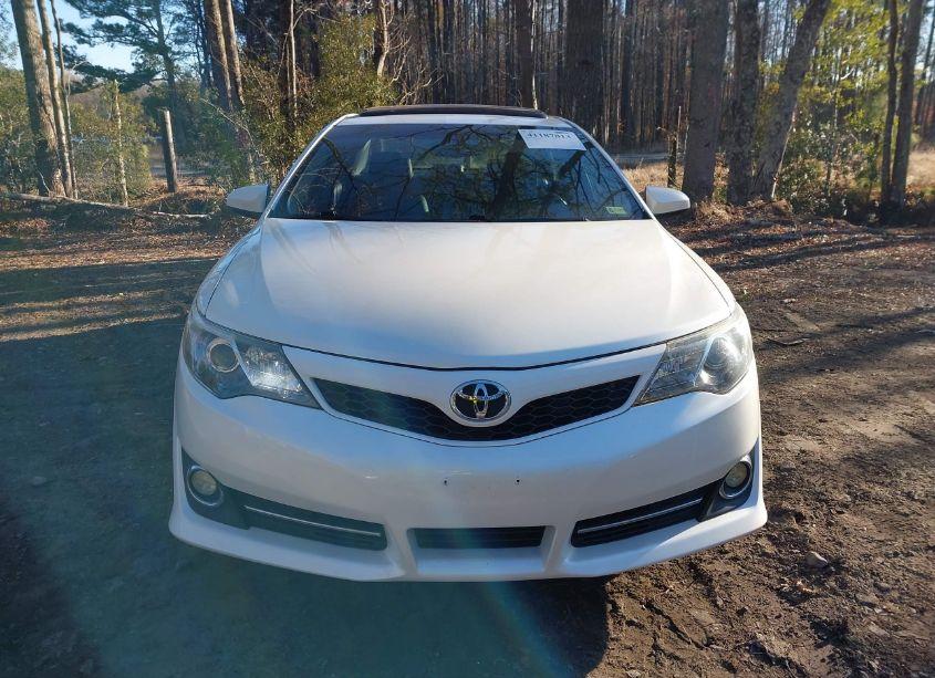 Photo 12 of 2014 Toyota Camry SE SPORT (VIN 4T1BF1FK2EU467325)