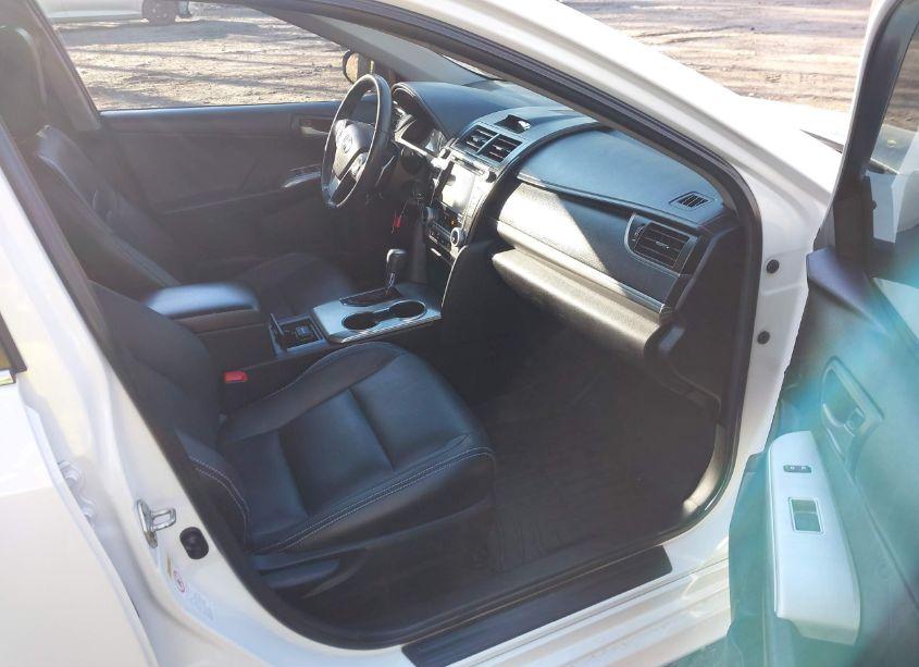 Photo 5 of 2014 Toyota Camry SE SPORT (VIN 4T1BF1FK2EU467325)