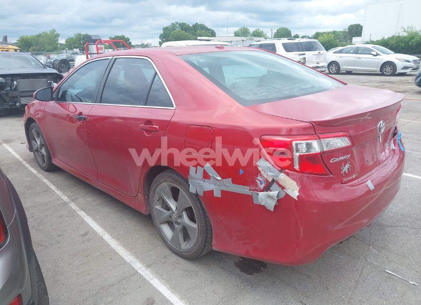 Photo 14 of 2014 Toyota Camry SE SPORT (VIN 4T1BF1FK2EU729103)