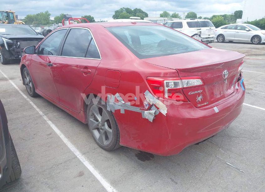 Photo 3 of 2014 Toyota Camry SE SPORT (VIN 4T1BF1FK2EU729103)