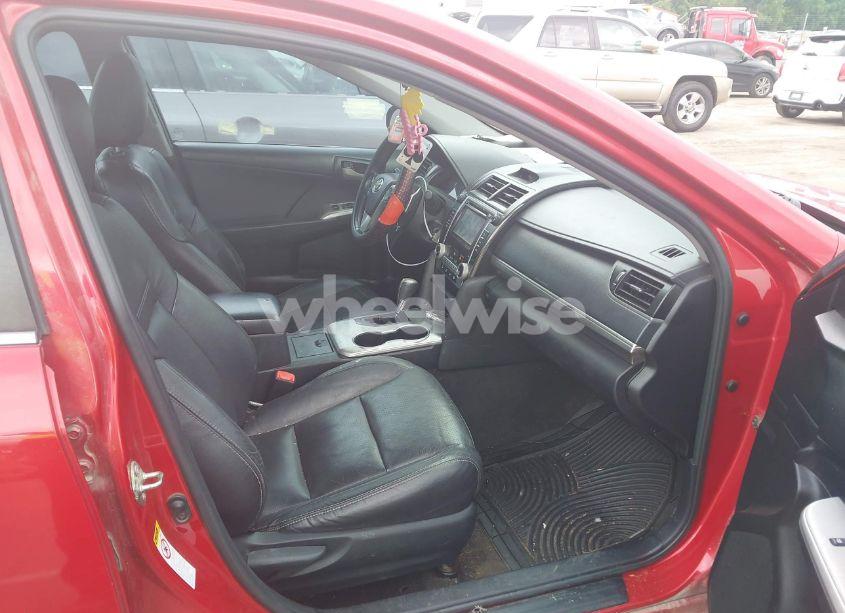 Photo 5 of 2014 Toyota Camry SE SPORT (VIN 4T1BF1FK2EU729103)