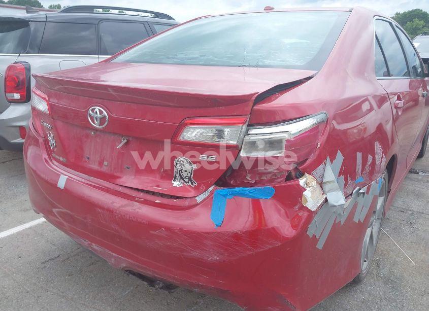 Photo 6 of 2014 Toyota Camry SE SPORT (VIN 4T1BF1FK2EU729103)