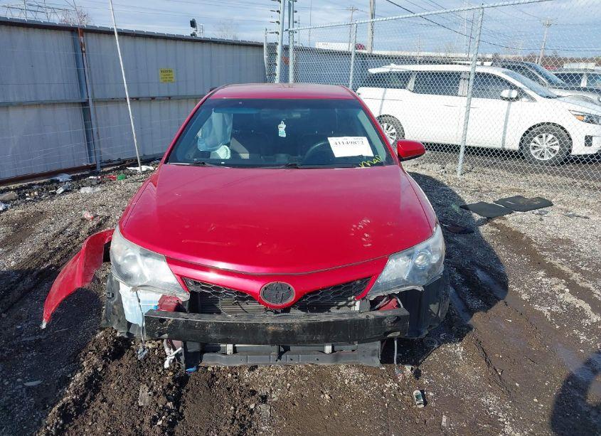 Photo 13 of 2014 Toyota Camry SE (VIN 4T1BF1FK2EU744202)