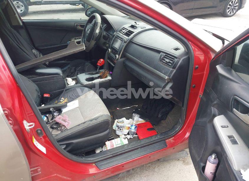 Photo 5 of 2014 Toyota Camry SE (VIN 4T1BF1FK2EU764952)