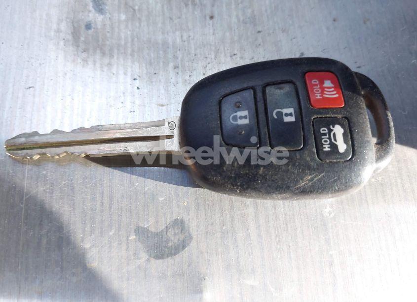 Photo 11 of 2014 Toyota Camry SE (VIN 4T1BF1FK2EU772694)