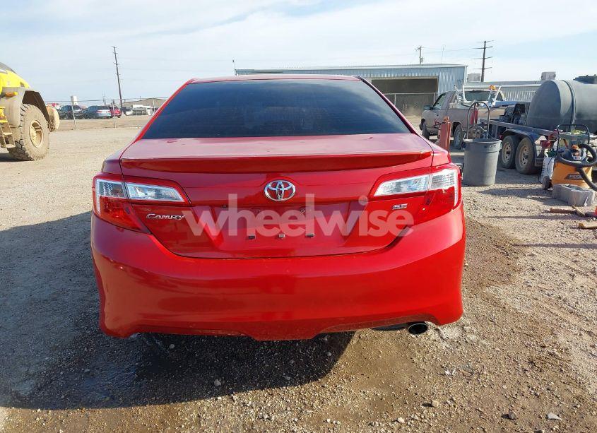 Photo 17 of 2014 Toyota Camry SE (VIN 4T1BF1FK2EU772694)