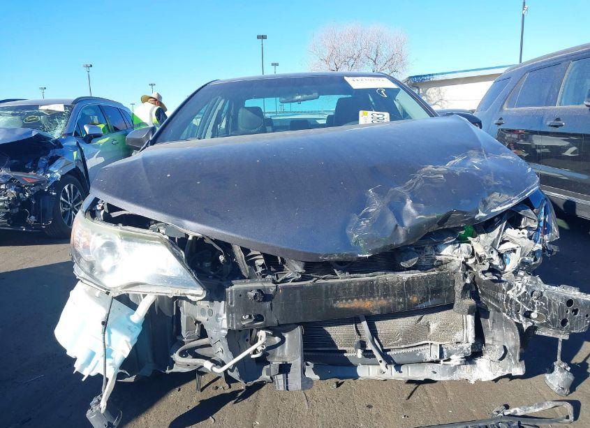 Photo 6 of 2014 Toyota Camry SE (VIN 4T1BF1FK2EU773991)