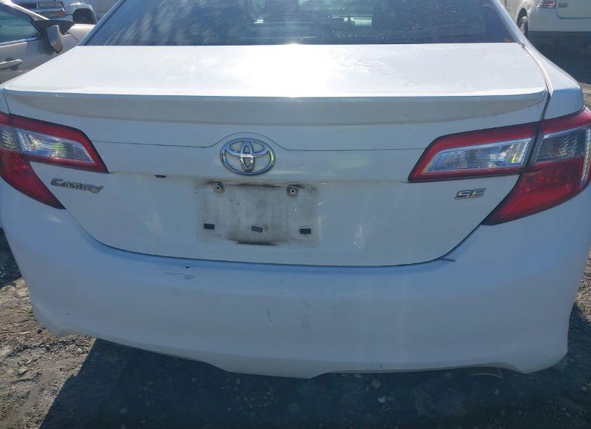 Photo 21 of 2014 Toyota Camry SE (VIN 4T1BF1FK2EU775885)