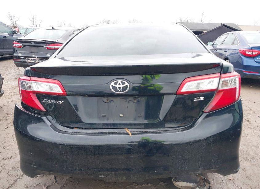 Photo 16 of 2014 Toyota Camry SE (VIN 4T1BF1FK2EU780696)