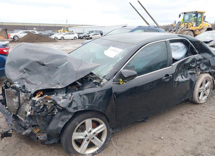 Photo 6 of 2014 Toyota Camry SE (VIN 4T1BF1FK2EU780696)