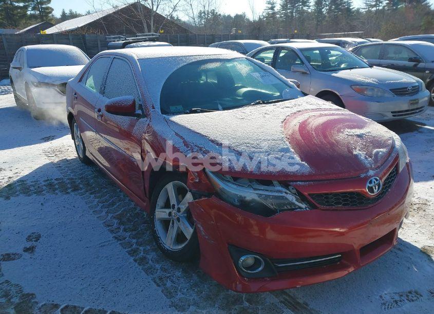 Photo 13 of 2014 Toyota Camry SE (VIN 4T1BF1FK2EU791407)