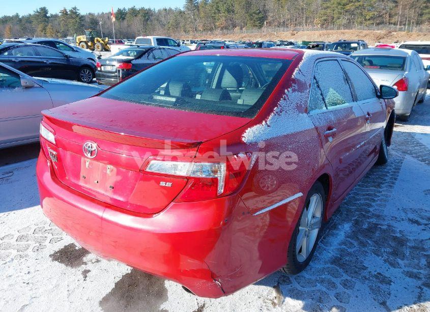 Photo 4 of 2014 Toyota Camry SE (VIN 4T1BF1FK2EU791407)