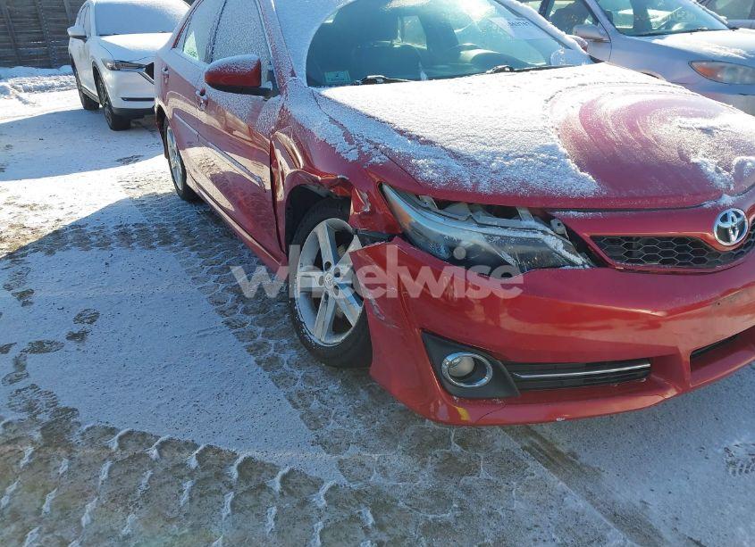 Photo 6 of 2014 Toyota Camry SE (VIN 4T1BF1FK2EU791407)