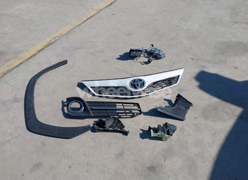 Photo 12 of 2014 Toyota Camry SE (VIN 4T1BF1FK2EU805287)