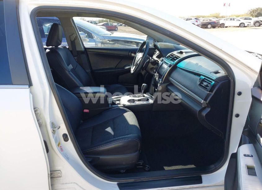 Photo 5 of 2014 Toyota Camry SE (VIN 4T1BF1FK2EU805287)