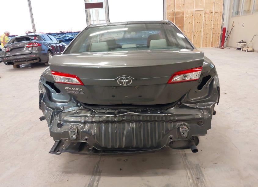 Photo 17 of 2014 Toyota Camry L (VIN 4T1BF1FK2EU830514)