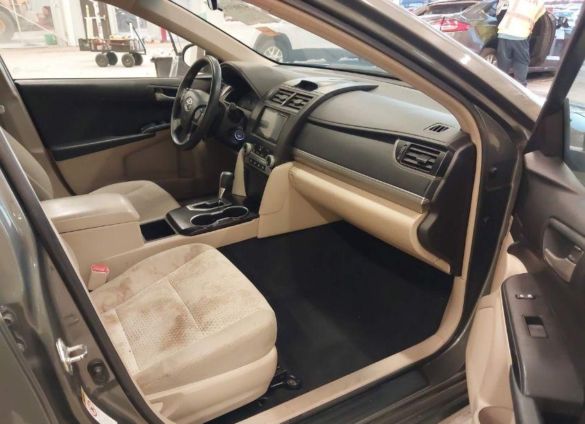 Photo 5 of 2014 Toyota Camry L (VIN 4T1BF1FK2EU830514)