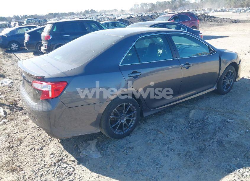 Photo 4 of 2014 Toyota Camry SE (VIN 4T1BF1FK2EU834952)