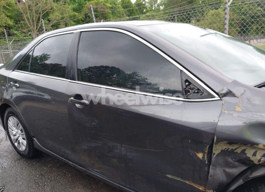 Photo 13 of 2014 Toyota Camry L (VIN 4T1BF1FK2EU843229)