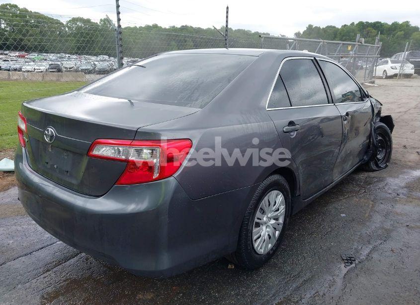 Photo 4 of 2014 Toyota Camry L (VIN 4T1BF1FK2EU843229)