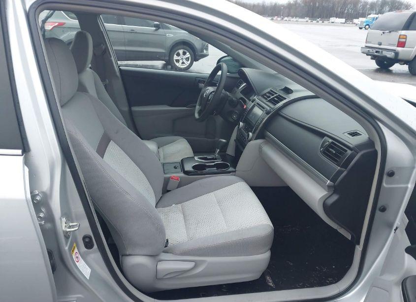 Photo 5 of 2014 Toyota Camry LE (VIN 4T1BF1FK2EU844994)