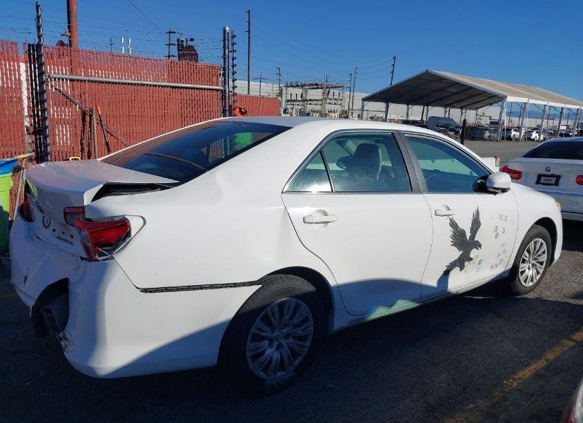 Photo 13 of 2014 Toyota Camry LE (VIN 4T1BF1FK2EU848883)