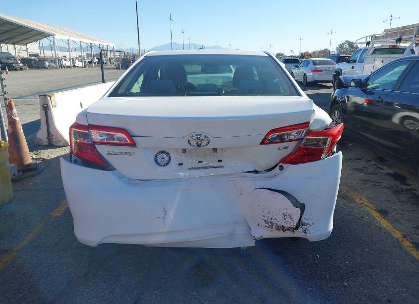 Photo 16 of 2014 Toyota Camry LE (VIN 4T1BF1FK2EU848883)