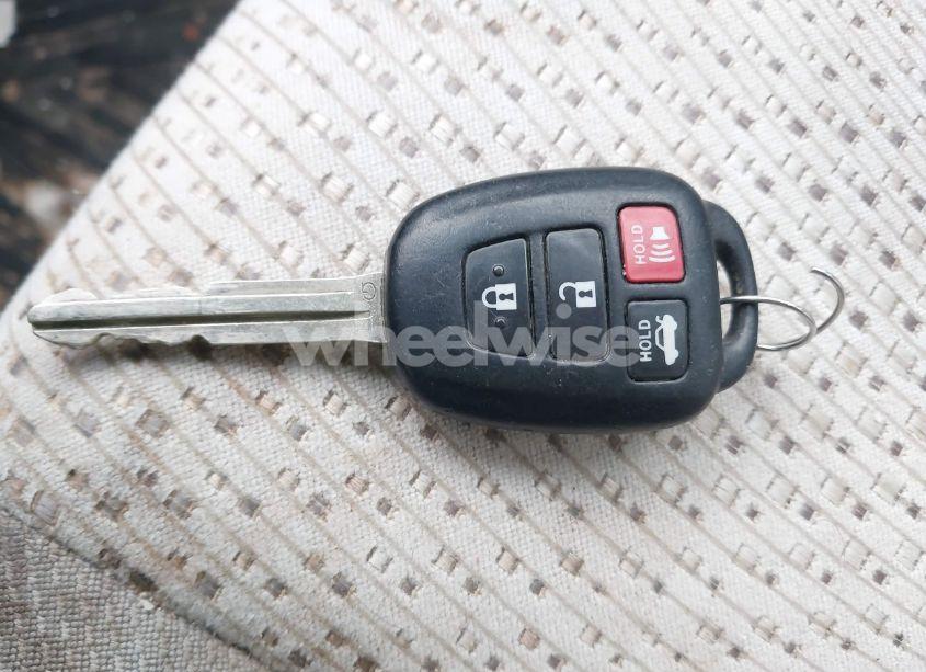 Photo 11 of 2014 Toyota Camry LE (VIN 4T1BF1FK2EU851282)