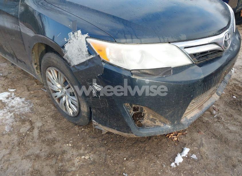 Photo 17 of 2014 Toyota Camry LE (VIN 4T1BF1FK2EU851282)