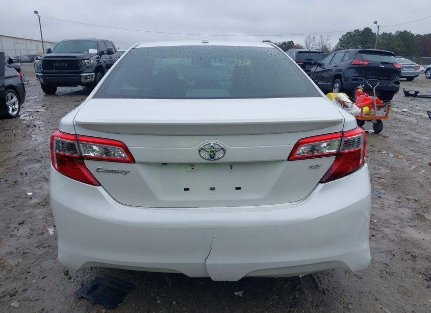 Photo 17 of 2014 Toyota Camry SE (VIN 4T1BF1FK2EU864470)