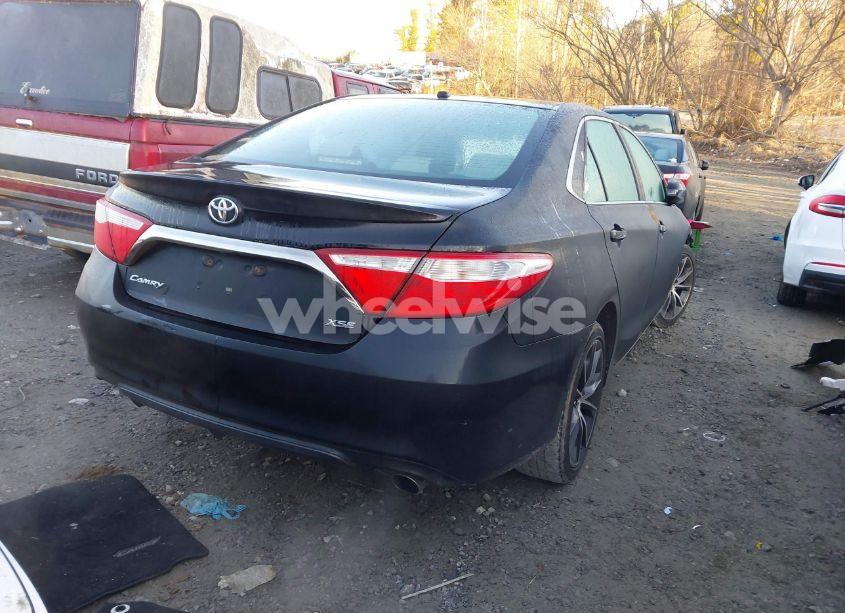 Photo 3 of 2015 Toyota Camry XSE (VIN 4T1BF1FK2FU007387)