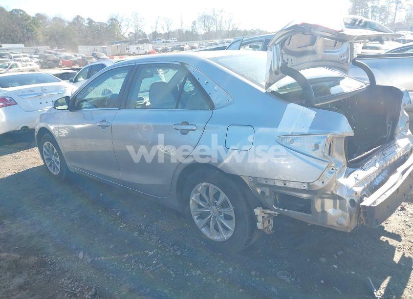 Photo 15 of 2015 Toyota Camry LE (VIN 4T1BF1FK2FU034542)