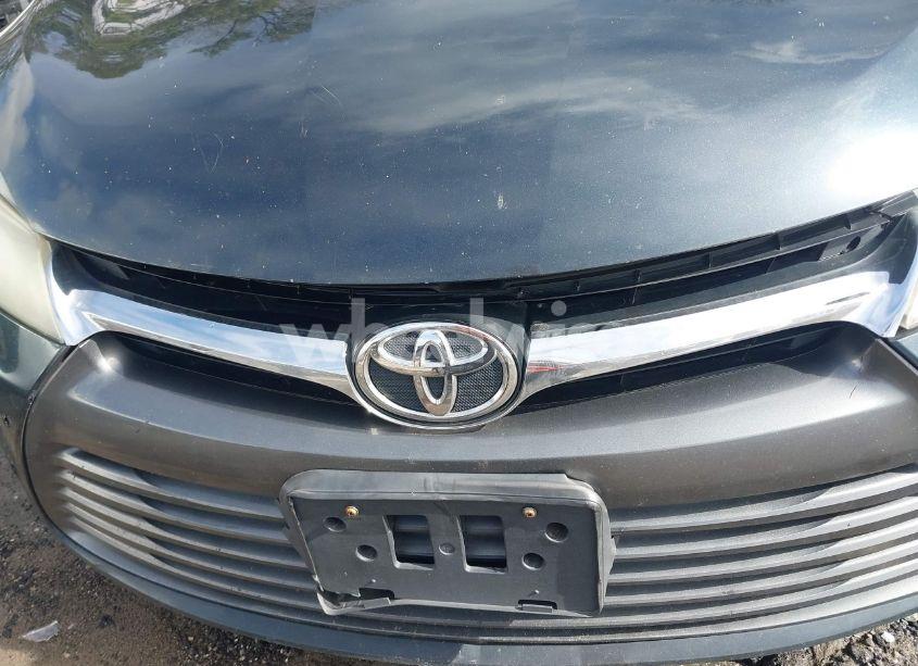 Photo 10 of 2015 Toyota Camry LE (VIN 4T1BF1FK2FU059232)