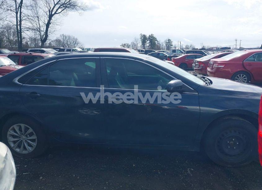 Photo 13 of 2015 Toyota Camry LE (VIN 4T1BF1FK2FU059232)