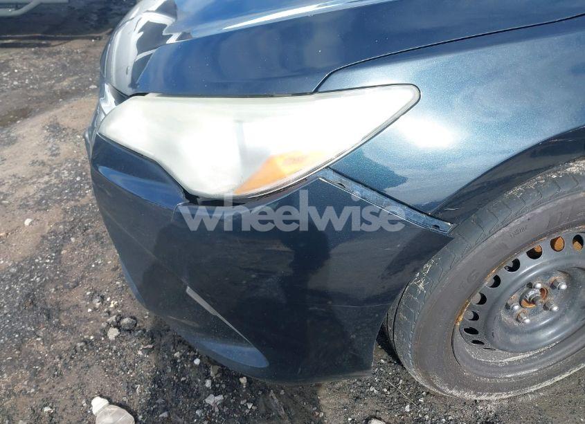 Photo 6 of 2015 Toyota Camry LE (VIN 4T1BF1FK2FU059232)