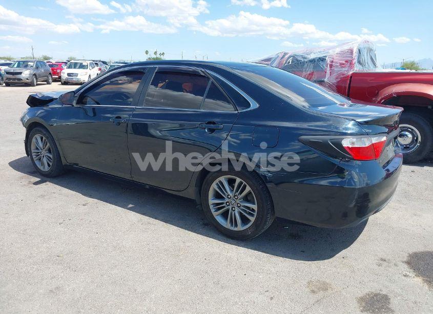 Photo 3 of 2015 Toyota Camry SE (VIN 4T1BF1FK2FU073700)