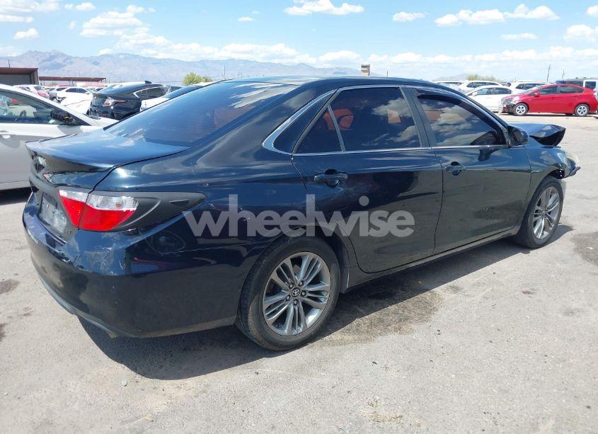 Photo 4 of 2015 Toyota Camry SE (VIN 4T1BF1FK2FU073700)