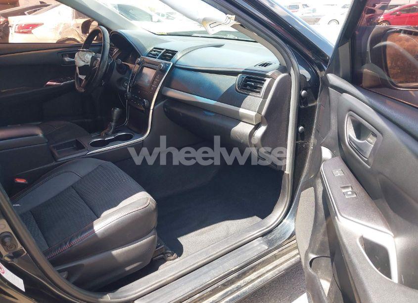 Photo 5 of 2015 Toyota Camry SE (VIN 4T1BF1FK2FU073700)